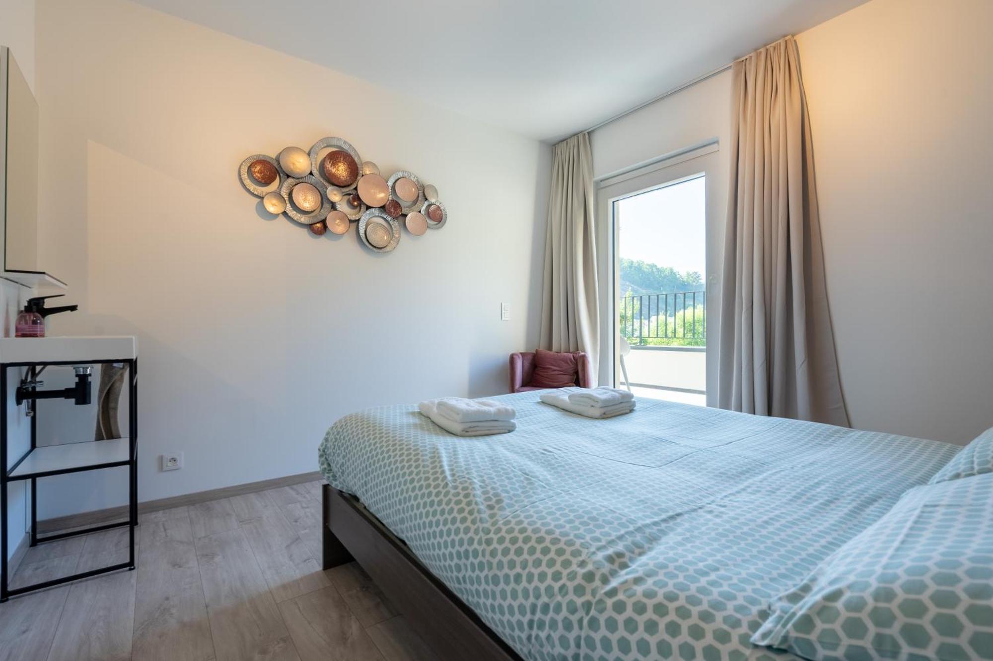 Cedrien Terrace Apartment 라로셰안알데네 외부 사진