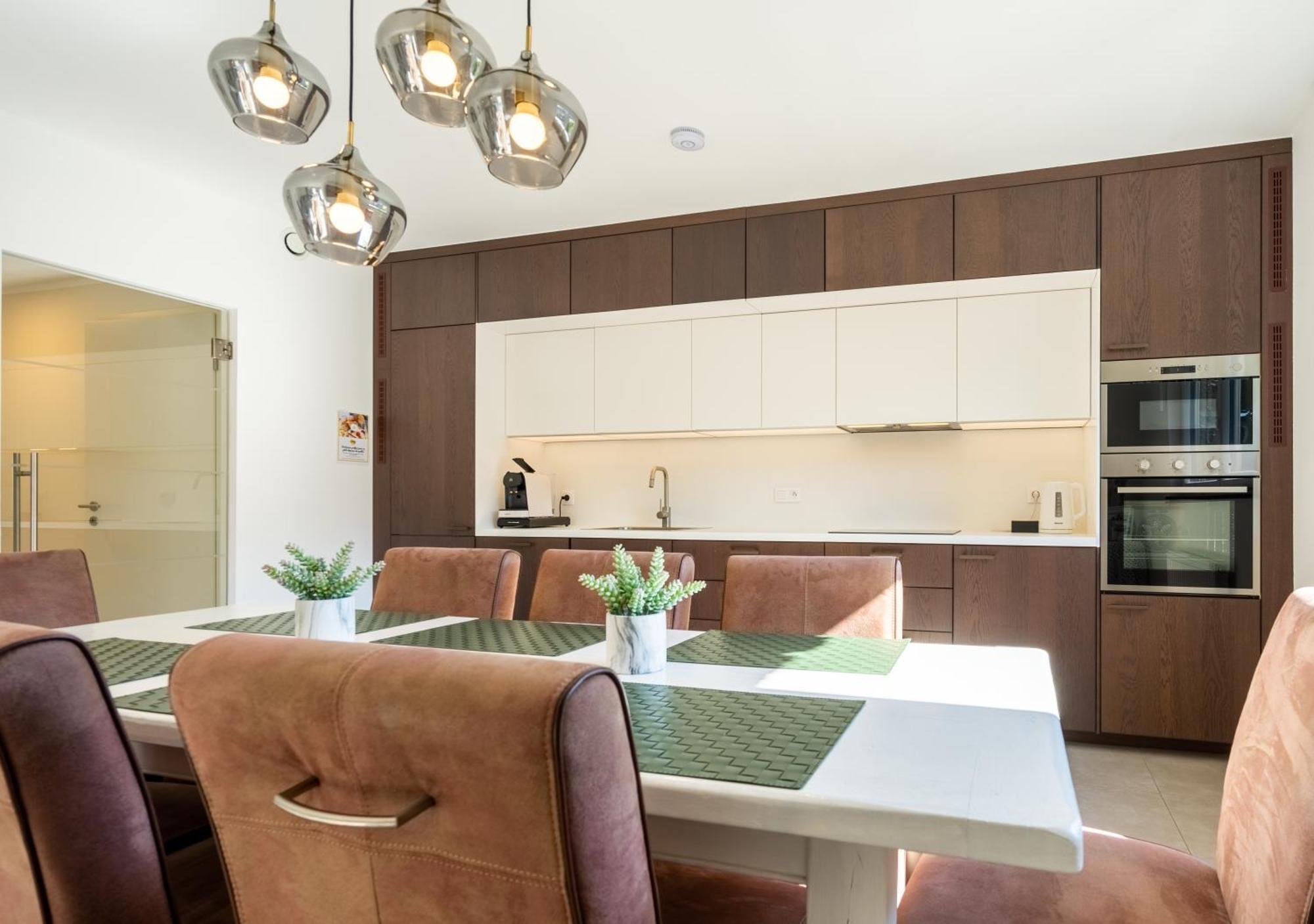 Cedrien Terrace Apartment 라로셰안알데네 외부 사진